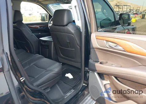 2017 Cadillac Escalade Luxury z USA, uszkodzony, nr VIN 1GYS4BKJ4HR218829